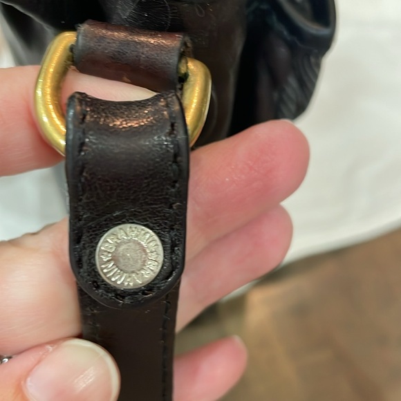 Brahmin black leather crossbody
8.5”length 7”width lying flat. Vintage - Picture 13 of 16